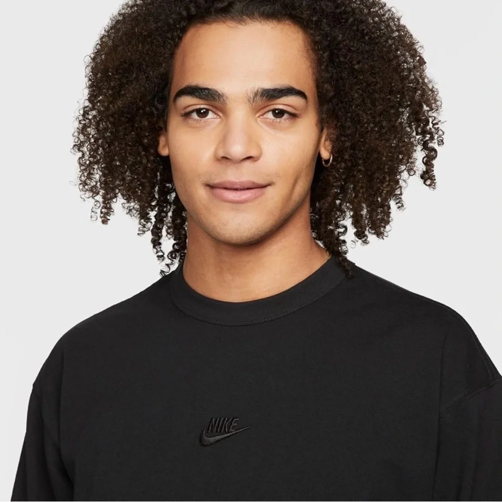 Nike Sportswear Premium Essentials Long-Sleeve T-Shirt Men’s XL Black - Picture 4 of 6